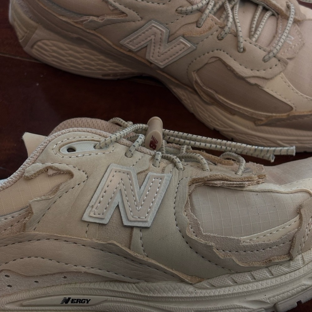 New Balance 2002R - Picture 5 of 6